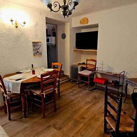 Splendide T2 * Piana (Corsica)