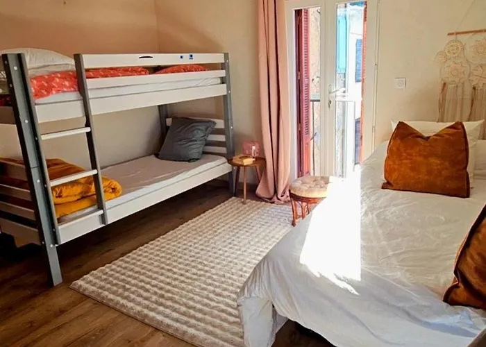 Splendide T2 * Piana (Corsica)