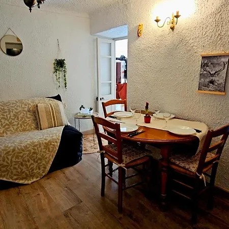 Splendide T2 * Piana (Corsica)