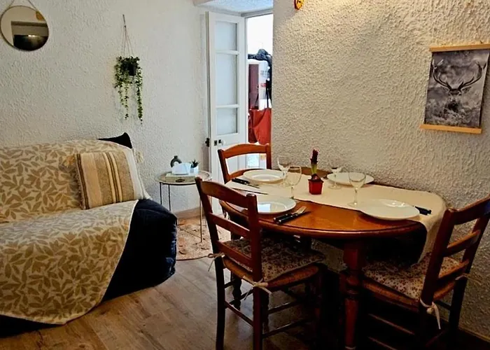 Splendide T2 * Piana (Corsica)